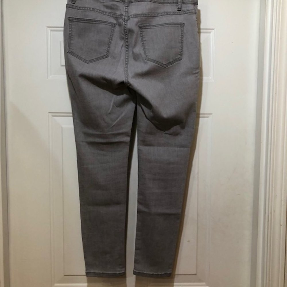 Westport Gray Jeans with floral embroidery - Picture 5 of 5